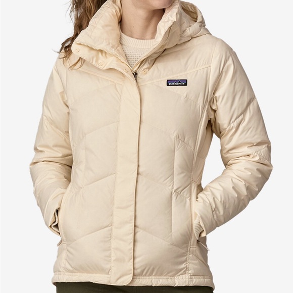 Women’s Patagonia down jacket - Picture 2 of 7